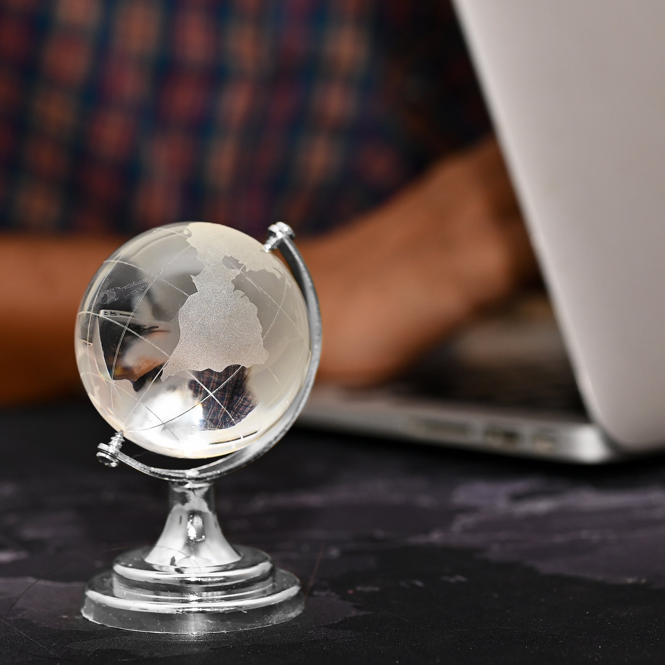 HindCraft Feng Shui Crystal Globe with Silver Stand for Home & Office Décor