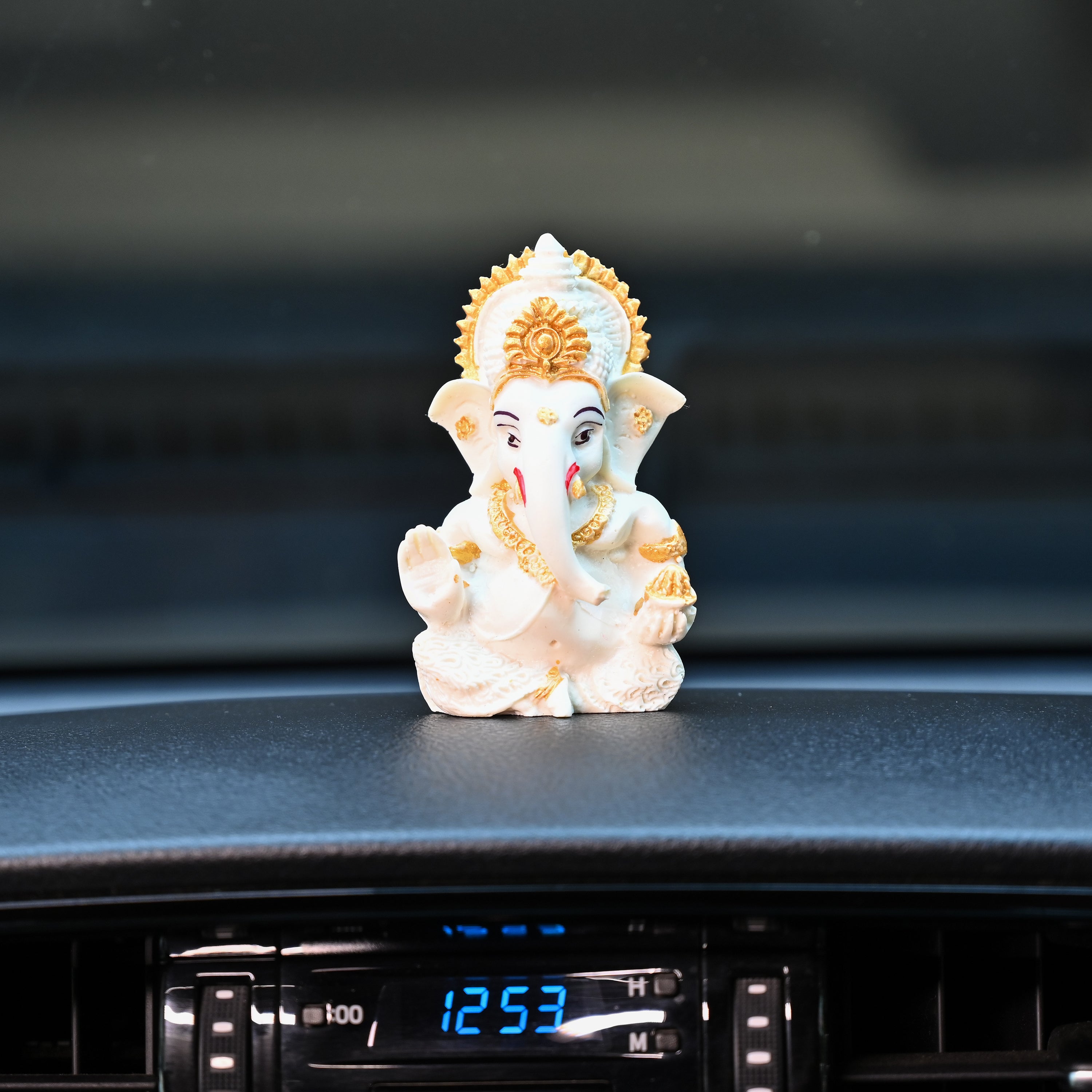 HindCraft Lord Ganesha Idol for Car Dashboard, Home & Office Decor