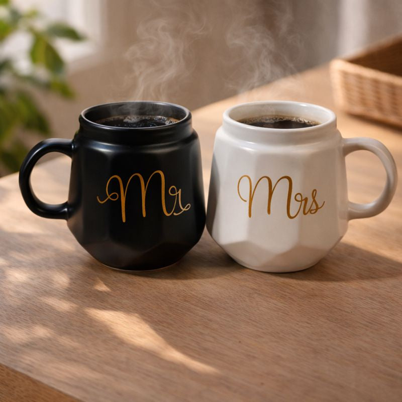 HindCraft Mr & Mrs Ceramic Mug Set with Lids – Black & White